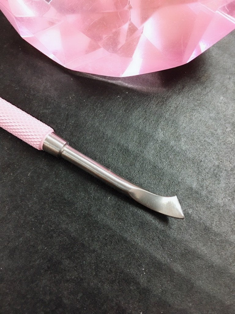 pink cuticle pusher !