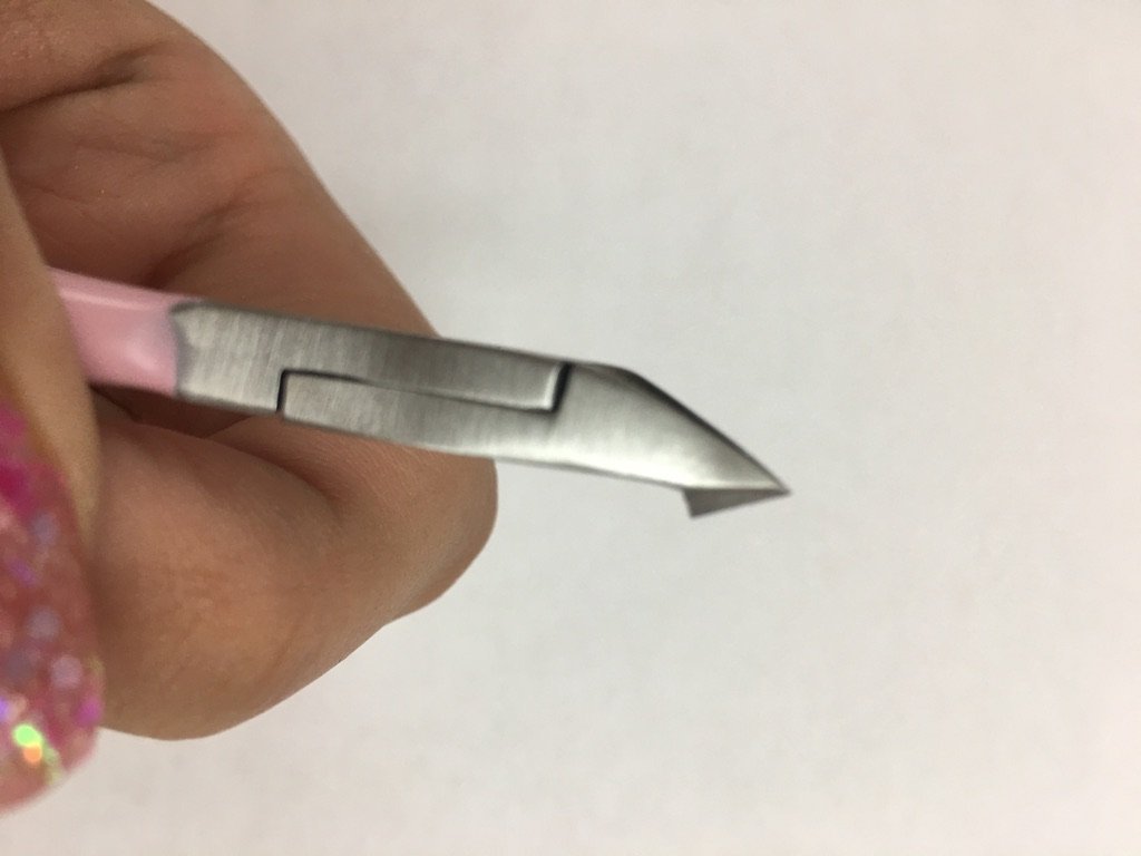Pink cuticle nipper!~