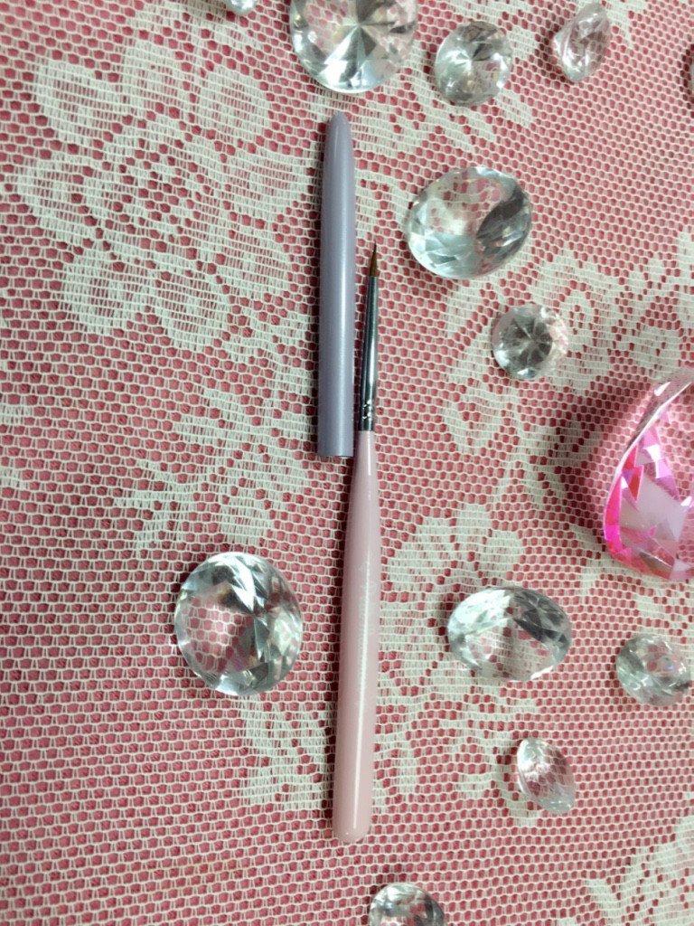 petit Macaroon, lavender (kolinsky detail)