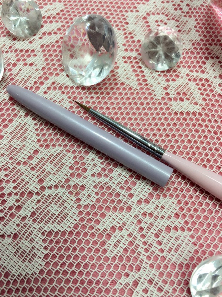 petit Macaroon, lavender (kolinsky detail)